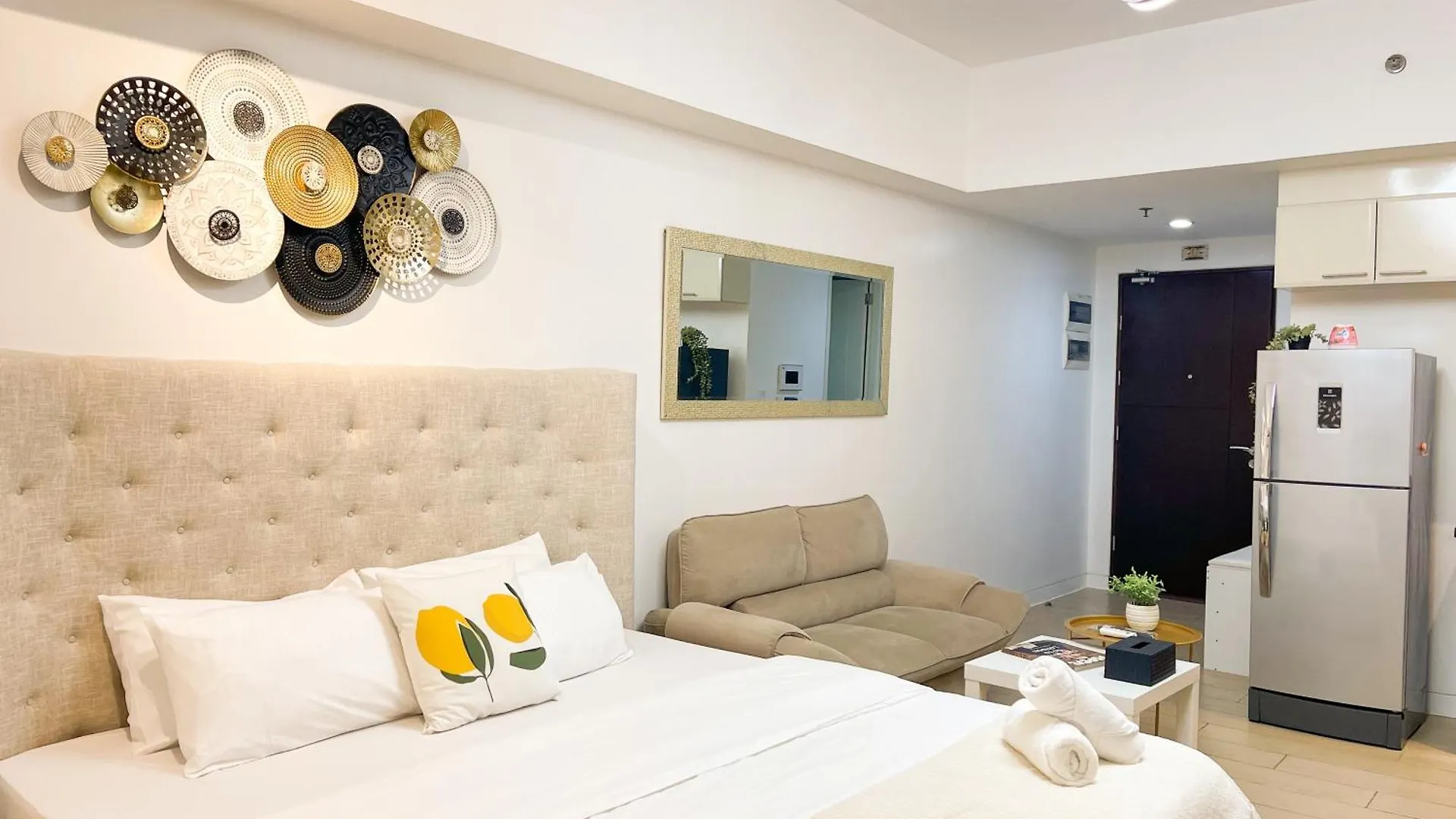Holiday home Elegant Venice Condo Mckinley Hill Bgc #Vlrtc5I Manila