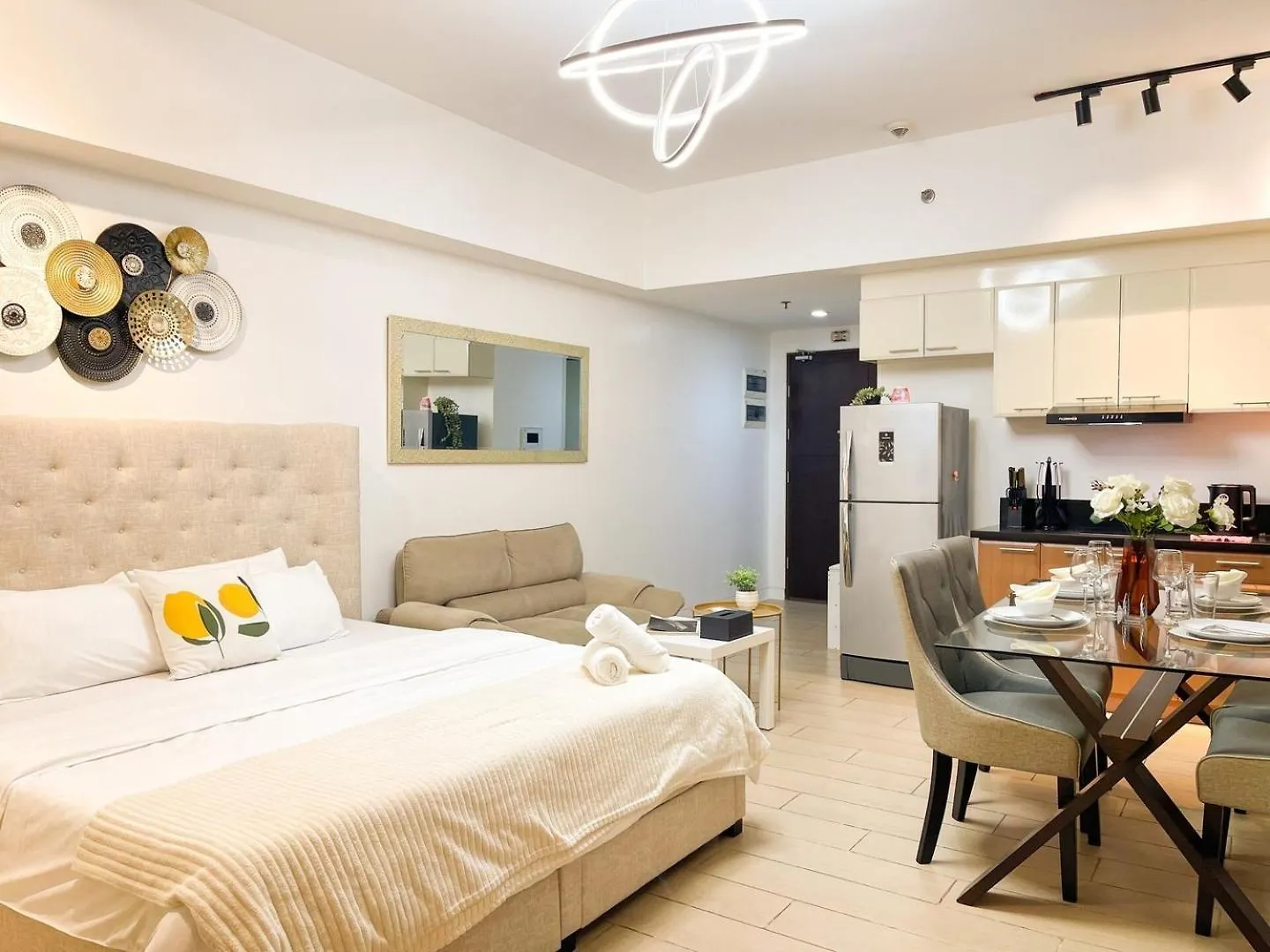 Elegant Venice Condo Mckinley Hill Bgc #Vlrtc5I Manila